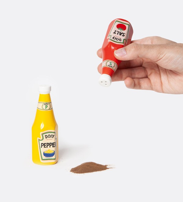 Набор из солонки и перечницы corner shop,  ketchup mustard