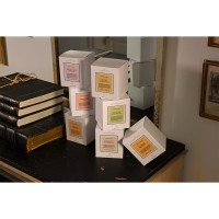 Свеча ароматическая the olphactory, white insignia, musk silhouette, 60 ч