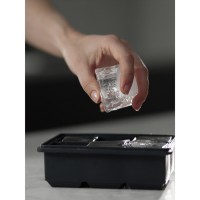 Форма для льда с крышкой ice cubes