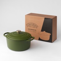 Кастрюля с крышкой из коллекции