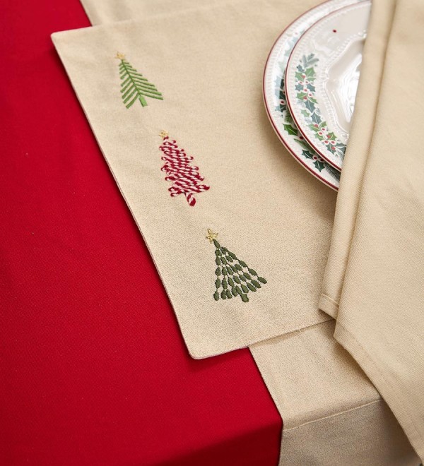 Салфетка под приборы frozen pines из коллекции new year essential, 33х48 см