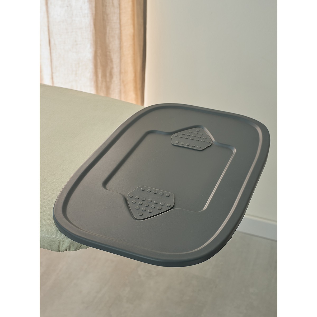 Доска гладильная напольная smart iron, 123х46 см, молочная
