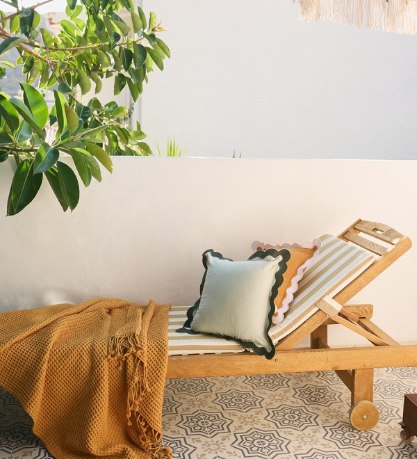 Чехол на подушку с контрастным кантом розового цвета из коллекции trendy ruffles, 40х40 см