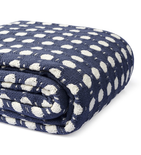 Покрывало из хлопка polka dots темно-синего цвета из коллекции essential, 230х250 см