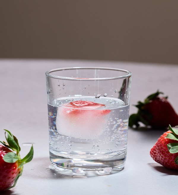 Форма для льда с крышкой ice cubes, 15 ячеек