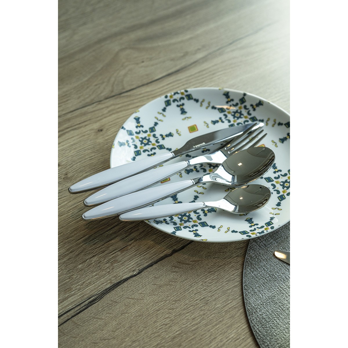 Набор из 24 столовых приборов cutlery feeling, бежевые