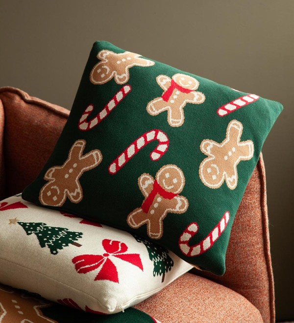 Подушка вязаная с новогодним рисунком gingerman из коллекции new year essential, 45x45 см