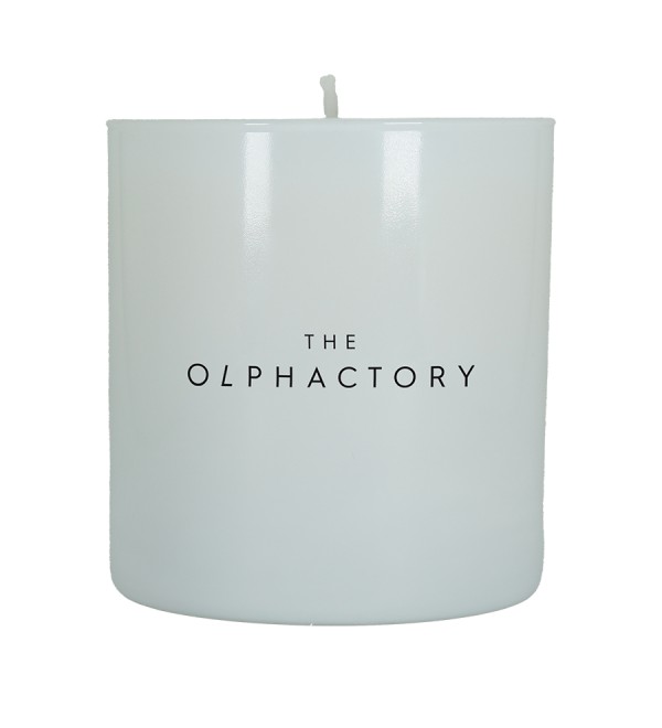 Свеча ароматическая the olphactory, white insignia, acqua bergamota, 60 ч