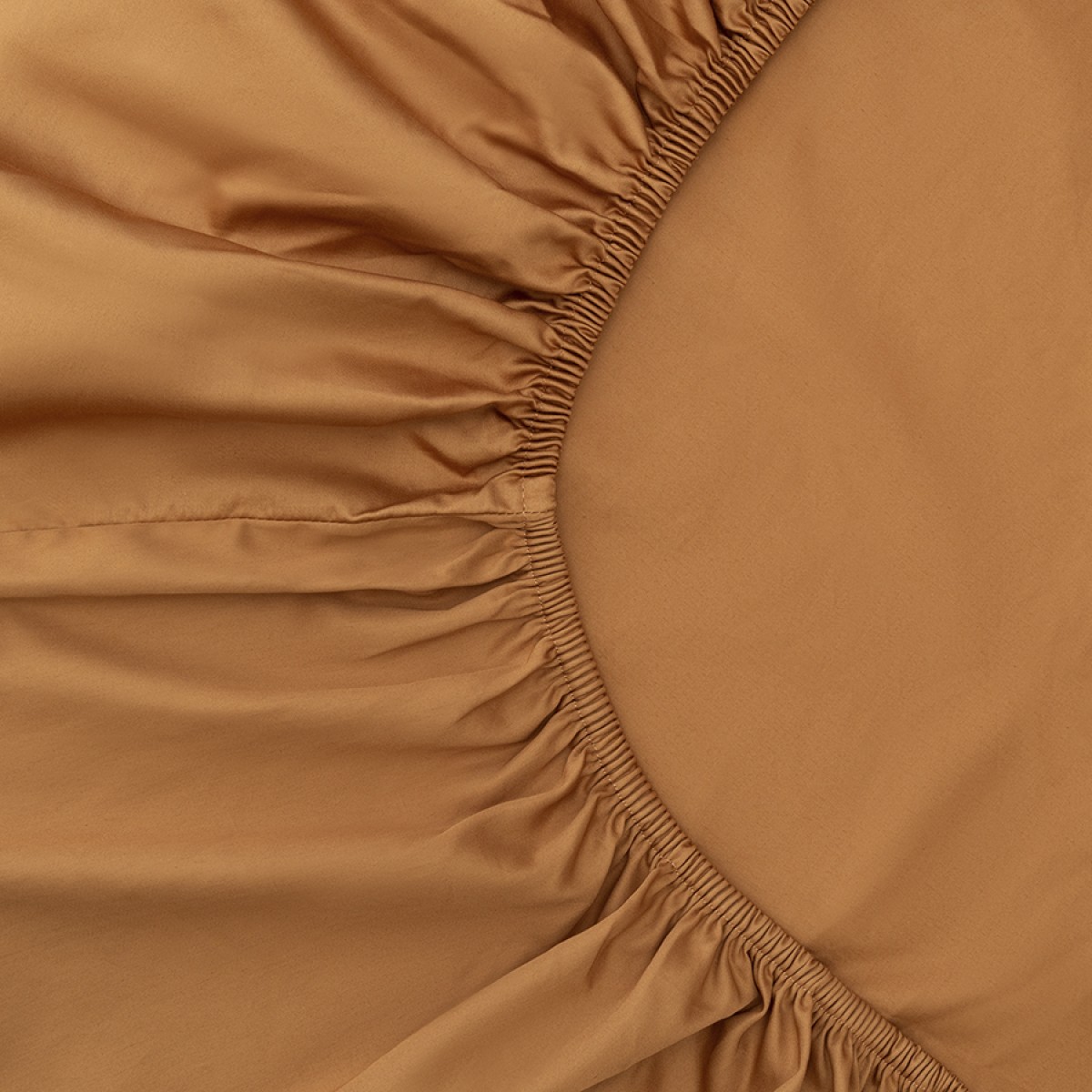 Простыня на резинке из сатина из коллекции meditation, caramel, 160х200х30 см