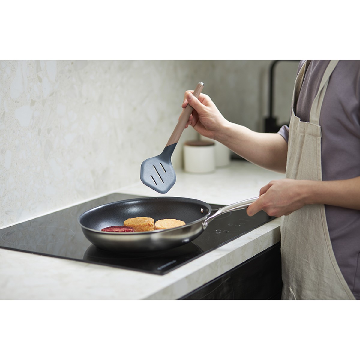 Лопатка с прорезями smartchef, 32 см, капучино-графит
