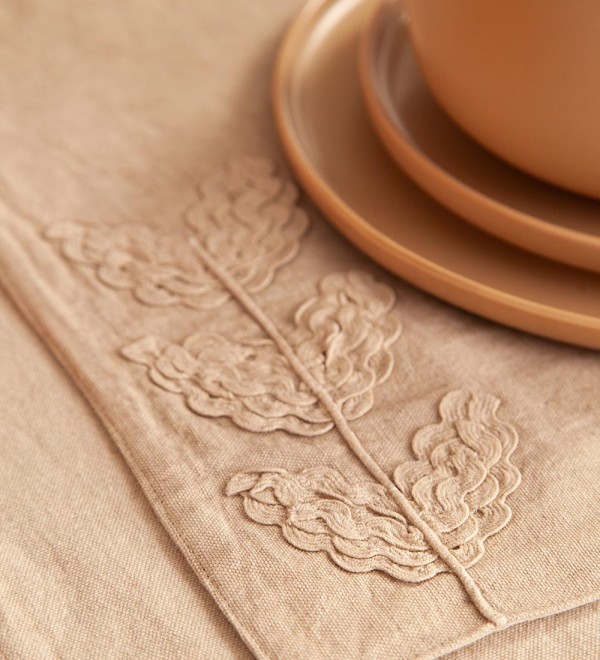 Салфетка под приборы desert leaf из коллекции essential, 33х48 см
