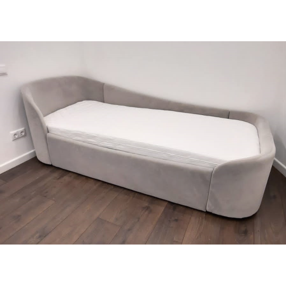 Диван-кровать KIDI Soft с низким изножьем 90*200 см R антивандальная ткань (серый)