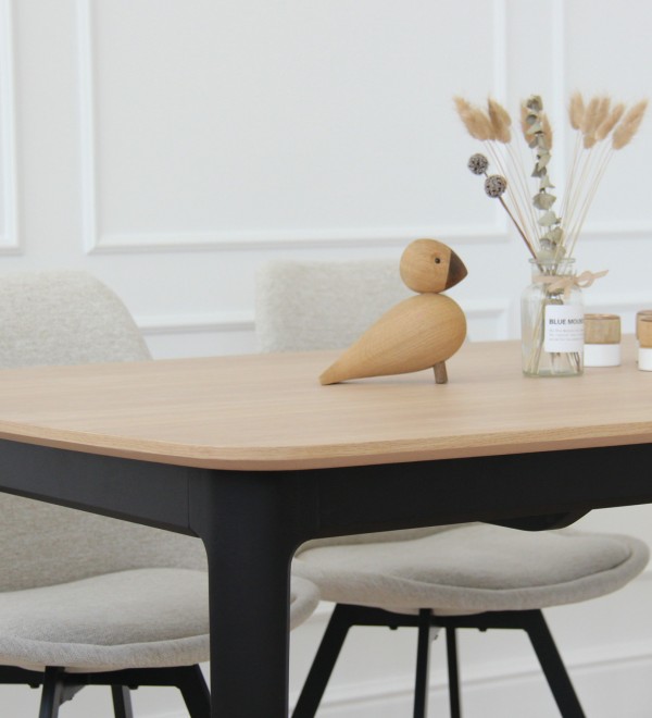 Стол обеденный Tammi 140*90 см (натуральный дуб, черный)