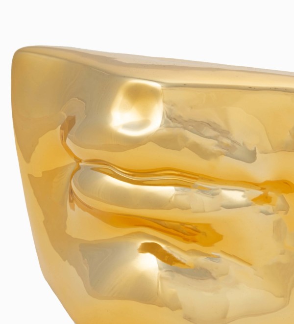 Статуэтка Golden body parts 2