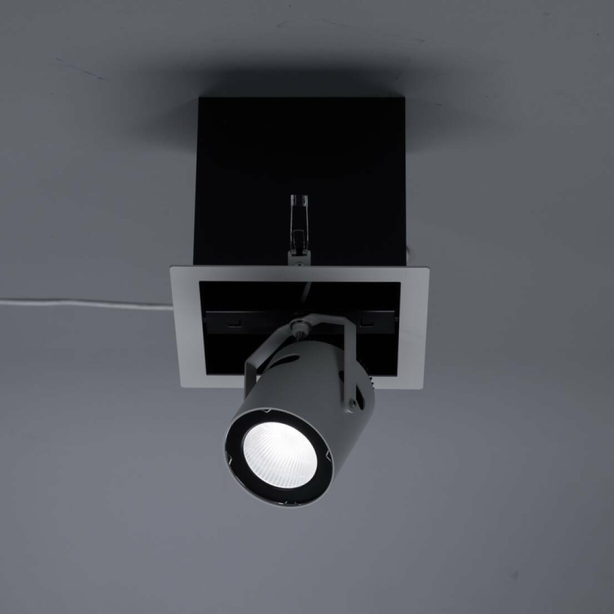 Встраиваемый светильник Searchlight ширина 23