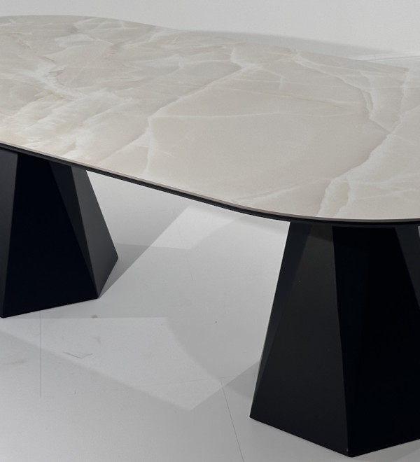 Стол ОРФЕЙ  240 нераскладной цвет ОНИКС (ONYX SABLE PULIDO), керамика / Черный каркас