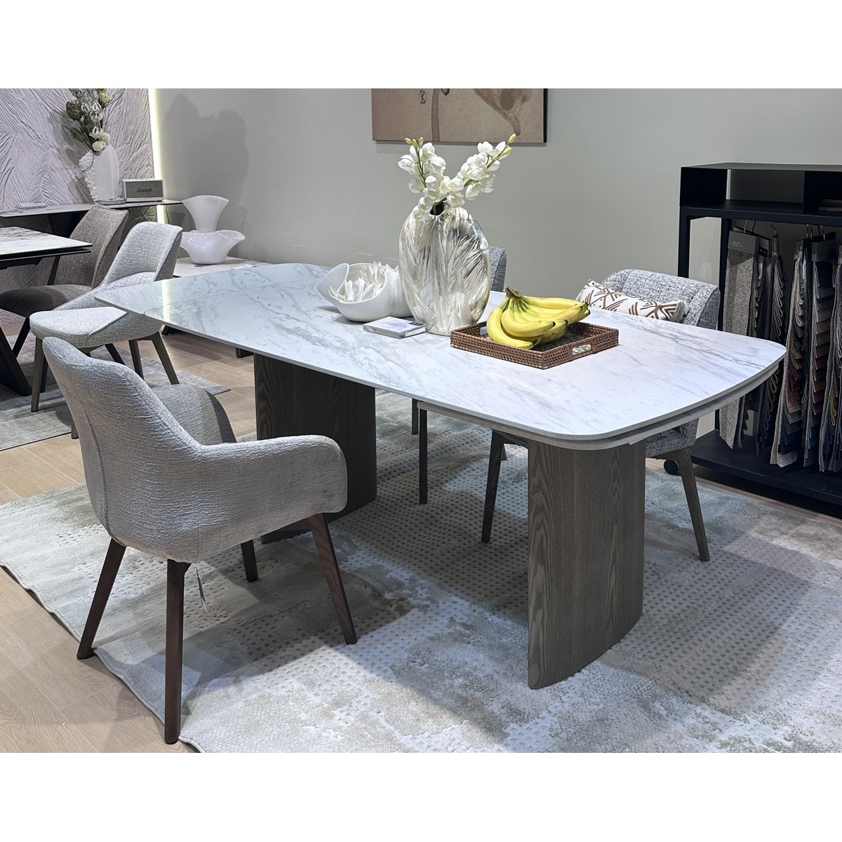 Стол КАЛВИН (CALVIN) 180 цвет КАРРАРА (SEMI-POLISHED SNOW CARRARA SOLID CERAMIC / СЕРЫЙ ДУБ, ®DISAUR