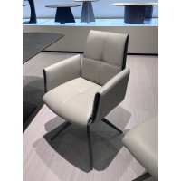 Стул СТИГ (STIG) 360 град. поворот.  HF017-11 / HF017-12 Бежевый, экокожа / Черный каркас, ®DISAUR