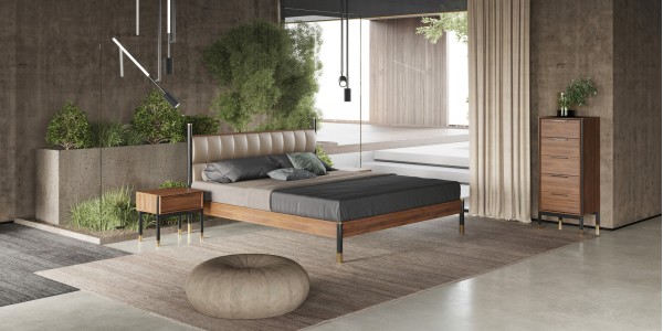 Интерьер: Кровать с решеткой BENISSA, MOD INTERIORS (чёрный, золотой, дерево), Комод высокий BENISSA, MOD INTERIORS — стиль Современный